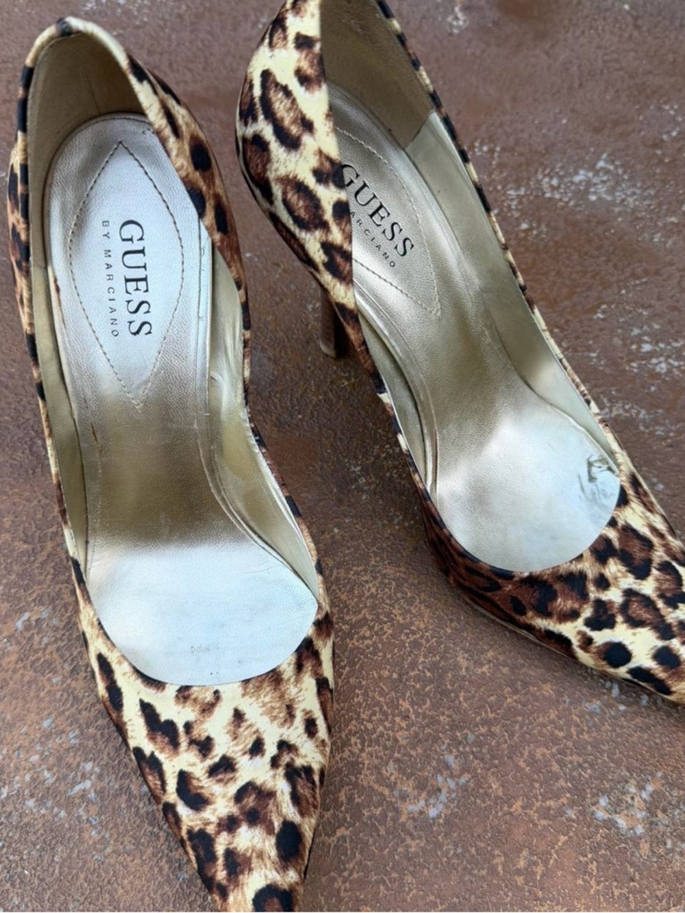 Vintage Y2K GUESS by Marciano leopard print pointed-toe stiletto pumps 8.5